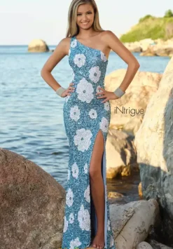 Intrigue by Blush 900