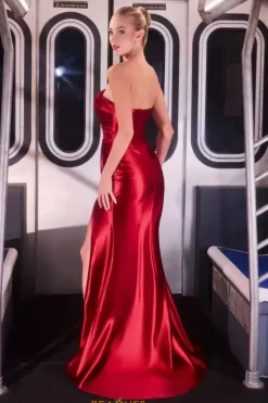 La Divine by Cinderella J906