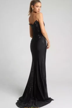 Portia and Scarlett XO067