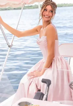 Portia and Scarlett XO182