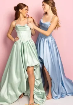 Portia and Scarlett XO182