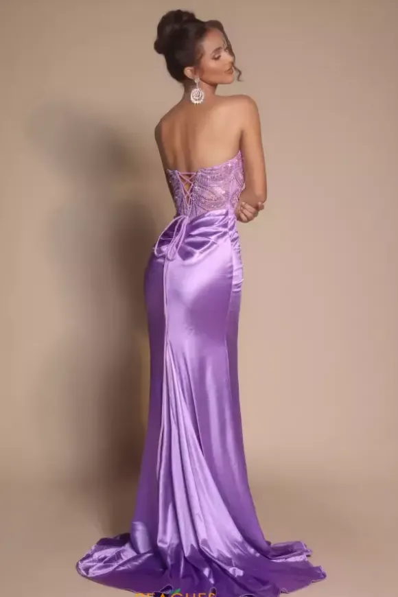 Portia and Scarlett XO065