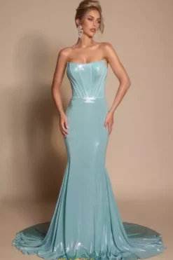 Portia and Scarlett XO097