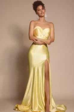 Portia and Scarlett XO066