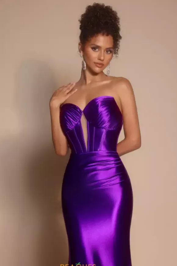 Portia and Scarlett XO080