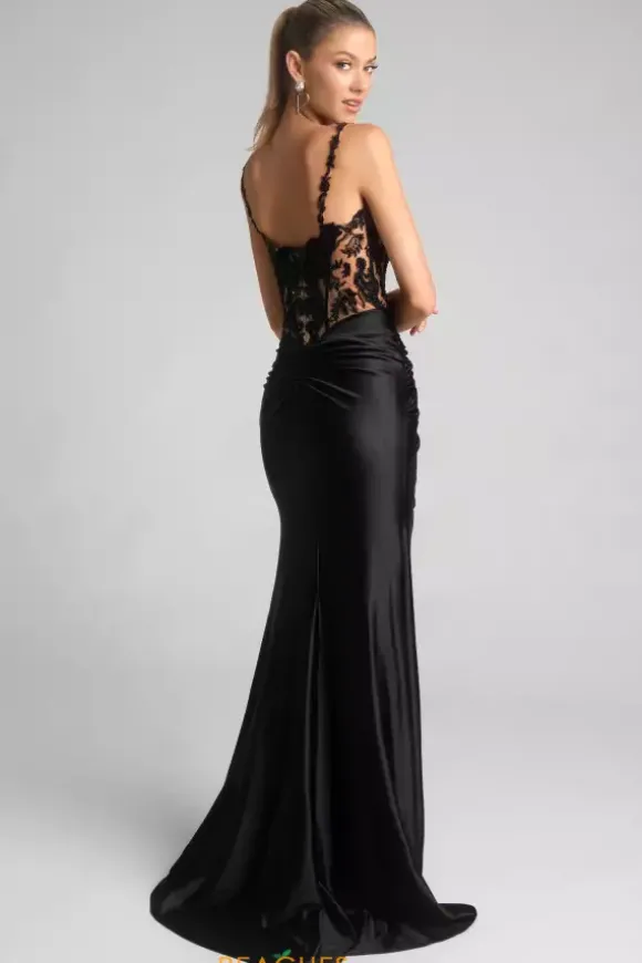 Portia and Scarlett XO119