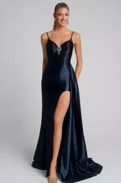 Portia and Scarlett XO037