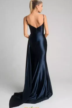 Portia and Scarlett XO037