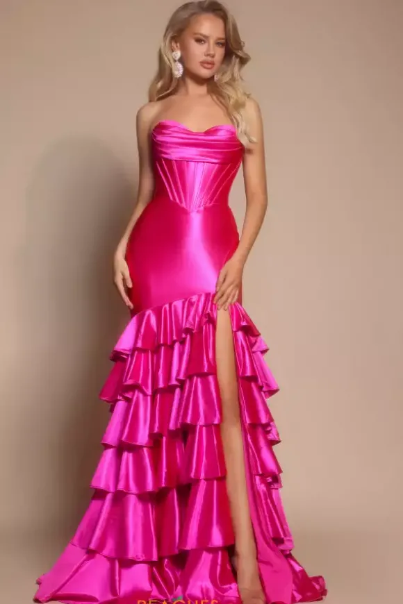 Portia and Scarlett XO085