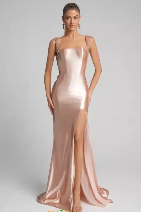 Portia and Scarlett XO074