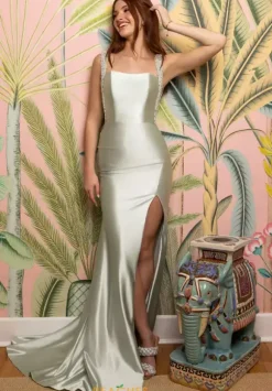 Portia and Scarlett XO074