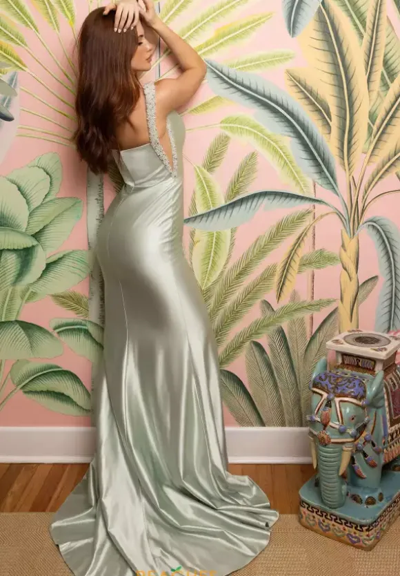 Portia and Scarlett XO074