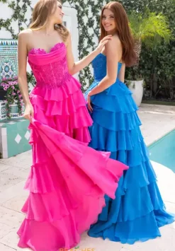 Portia and Scarlett XO189