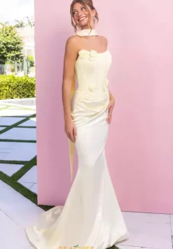 Portia and Scarlett XO186