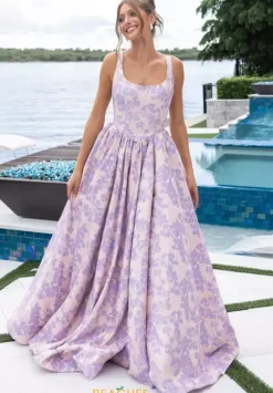 Portia and Scarlett XO185