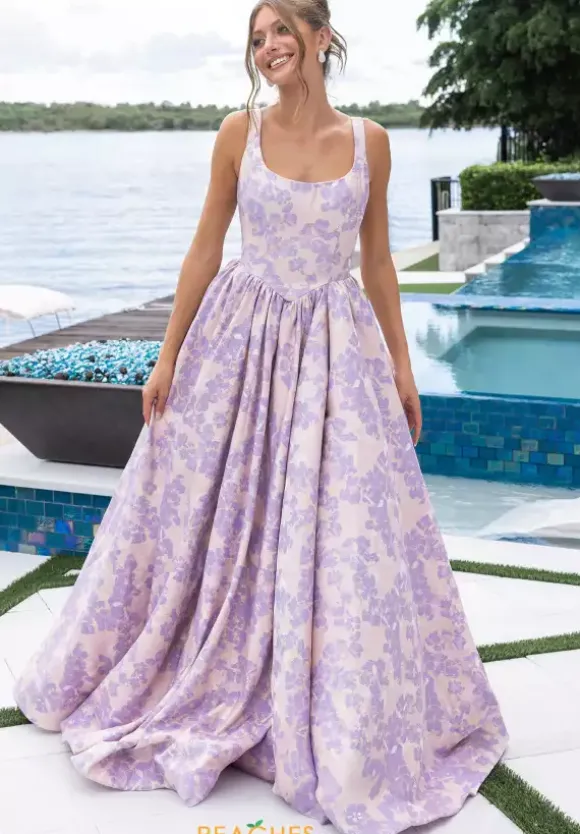 Portia and Scarlett XO185