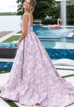 Portia and Scarlett XO185