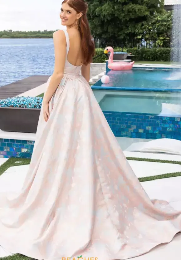 Portia and Scarlett XO185