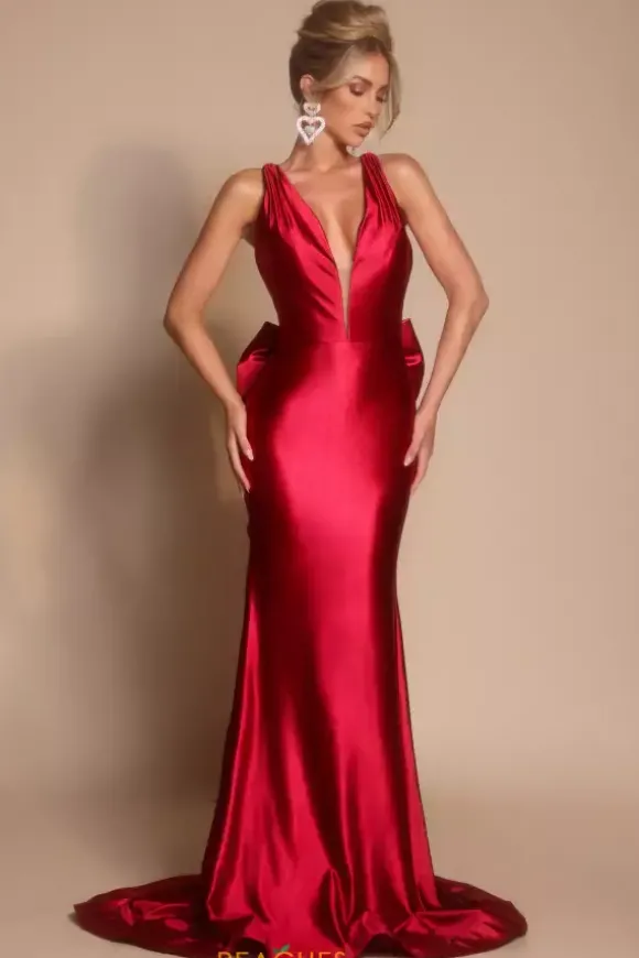 Portia and Scarlett XO095