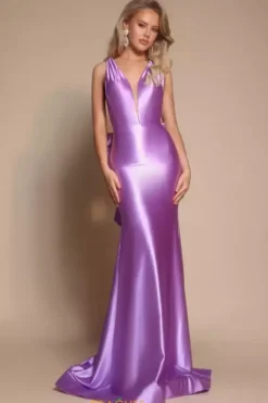 Portia and Scarlett XO095