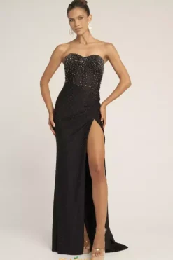 Portia and Scarlett XO012