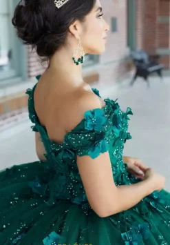 Tiffany Quinceanera 26046