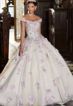 Vizcaya Quinceanera 89341