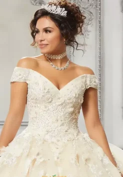 Vizcaya Quinceanera 89316