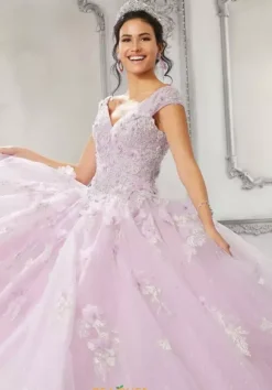 Vizcaya Quinceanera 89316