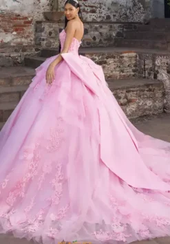 Vizcaya Quinceanera 89558