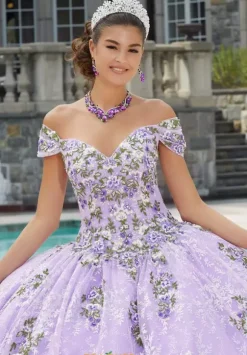 Vizcaya Quinceanera 89405