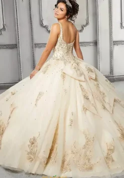 Vizcaya Quinceanera 89311