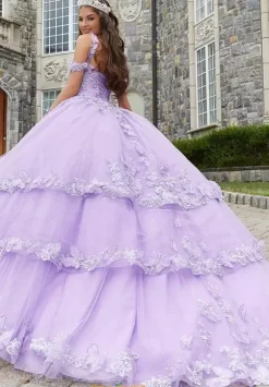 Vizcaya Quinceanera 89414