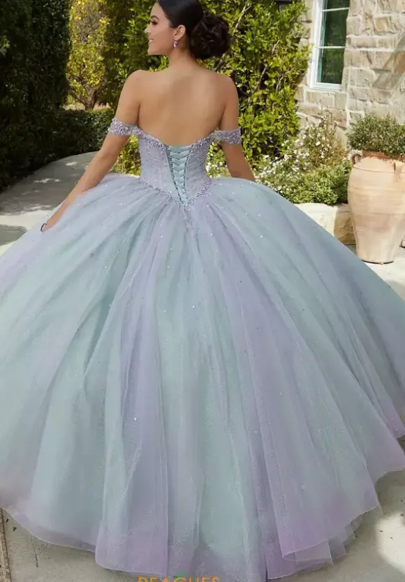 Vizcaya Quinceanera 60184