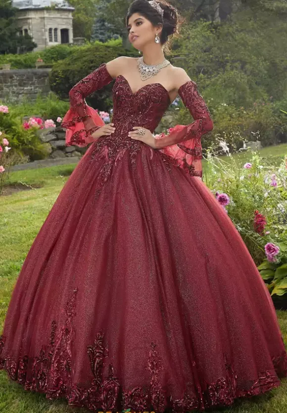 Vizcaya Quinceanera 60110