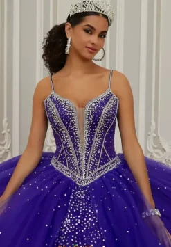 Vizcaya Quinceanera 60201