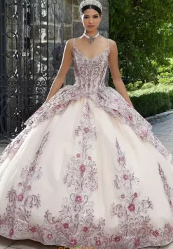 Vizcaya Quinceanera 89338
