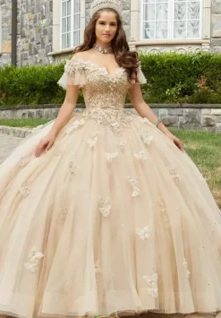 Vizcaya Quinceanera 89404