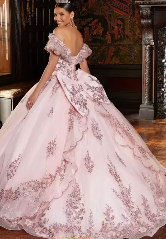 Vizcaya Quinceanera 89333