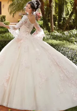 Vizcaya Quinceanera 60124