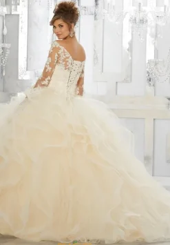 Vizcaya Quinceanera 89153