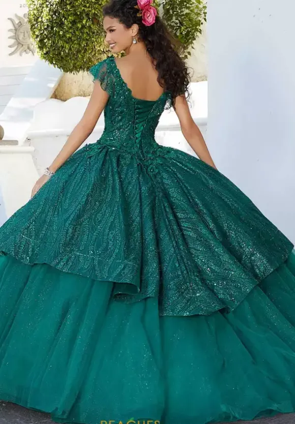 Vizcaya Quinceanera 60162