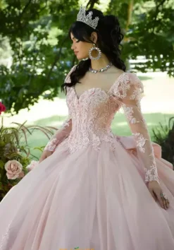 Vizcaya Quinceanera 89443