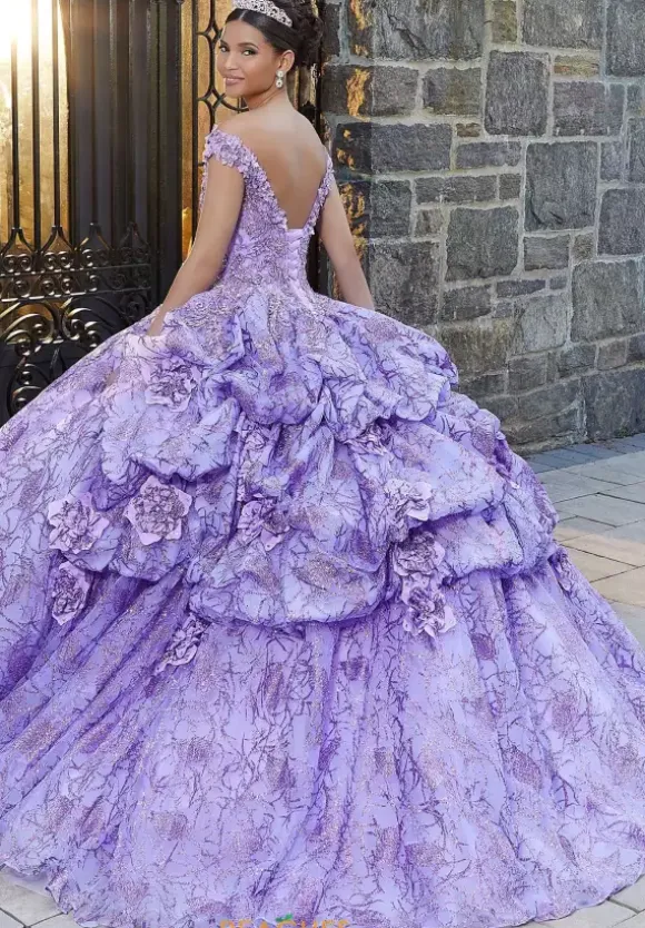 Vizcaya Quinceanera 89335