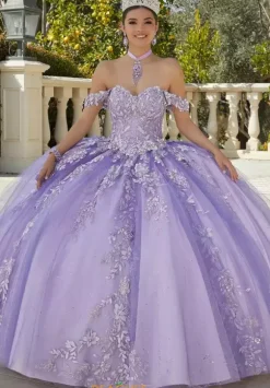 Vizcaya Quinceanera 34091