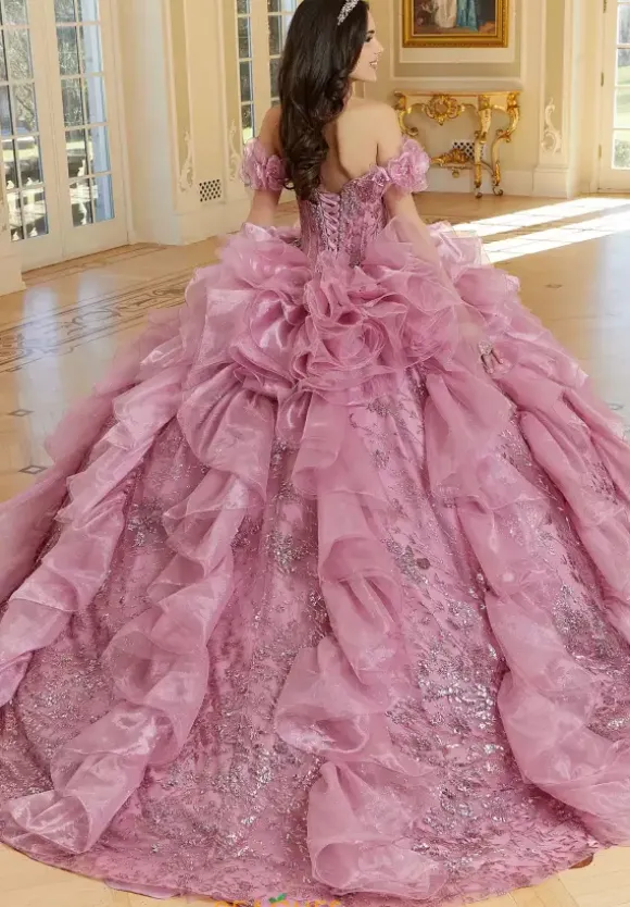 Vizcaya Quinceanera 34111