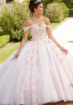 Vizcaya Quinceanera 89301